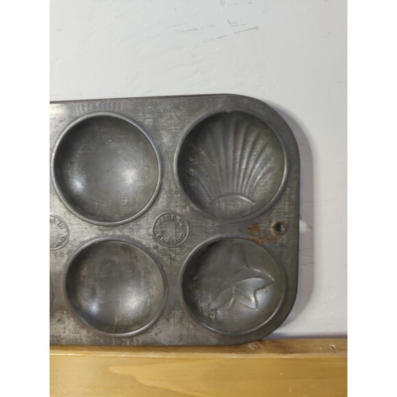 Lot Of 2 Vtg England Shapes Different Designs Metal Cookies Baking Tray 9.5x6.5" - Picture 5 of 9